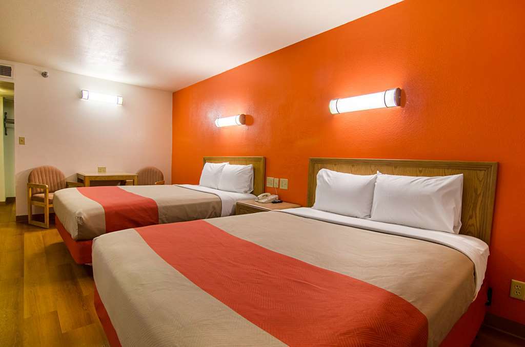 7 Boutique Hotel Pratt Room photo