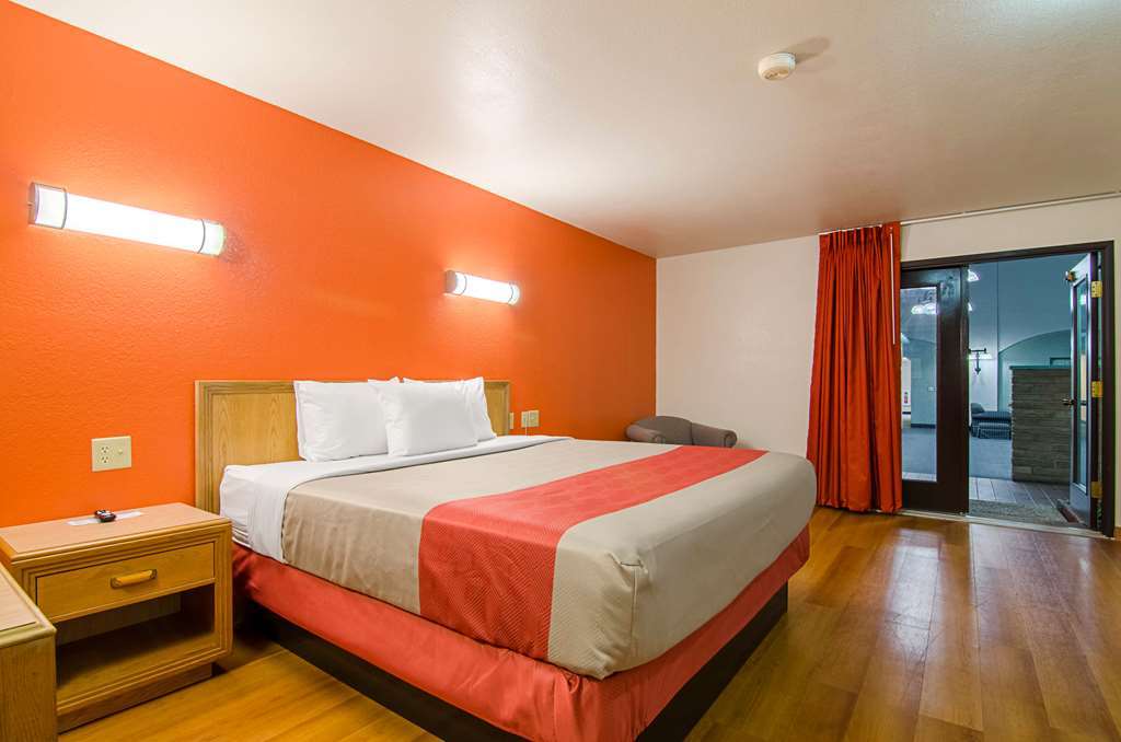 7 Boutique Hotel Pratt Room photo